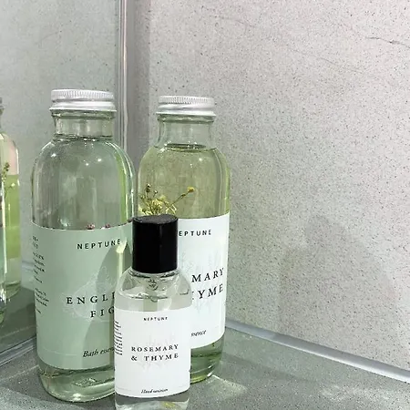 Sublime Waterfront Retreat With Private Terrace شقة بريستول