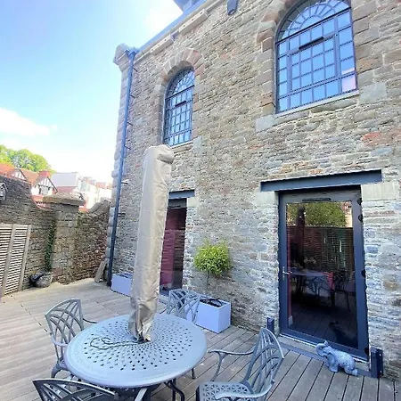 Sublime Waterfront Retreat With Private Terrace Apartamento *