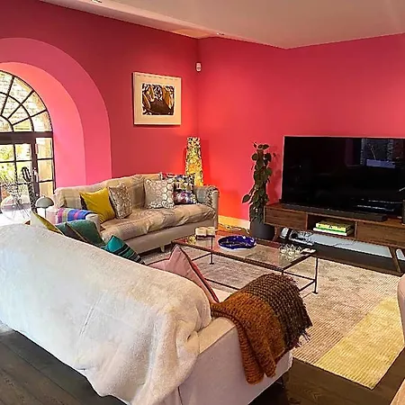 Apartamento Sublime Waterfront Retreat With Private Terrace *