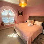 아파트 Sublime Waterfront Retreat With Private Terrace
