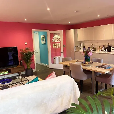 Apartamento Sublime Waterfront Retreat With Private Terrace Bristol