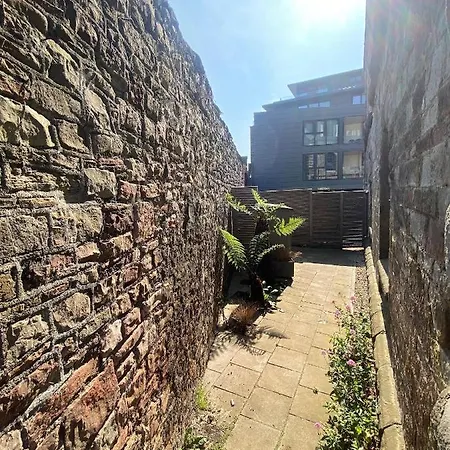 Sublime Waterfront Retreat With Private Terrace Apartamento *